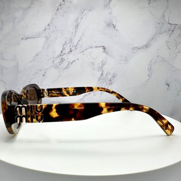 NEW MIU MIU Sunglasses - Picture 10 of 16